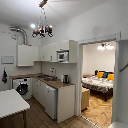 Daire Brand New In Center *